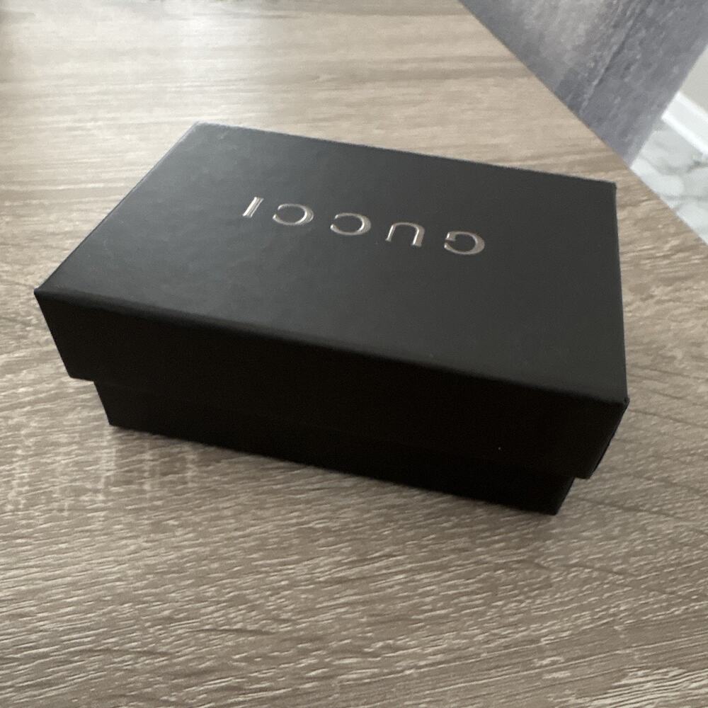 Gucci Small Gift Box ONLY with Tissue Paper - Picture 5 of 6